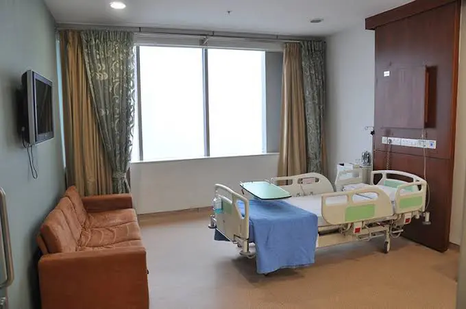 مستشفى كوكيلابين ديروبهائي أمباني، مومباي